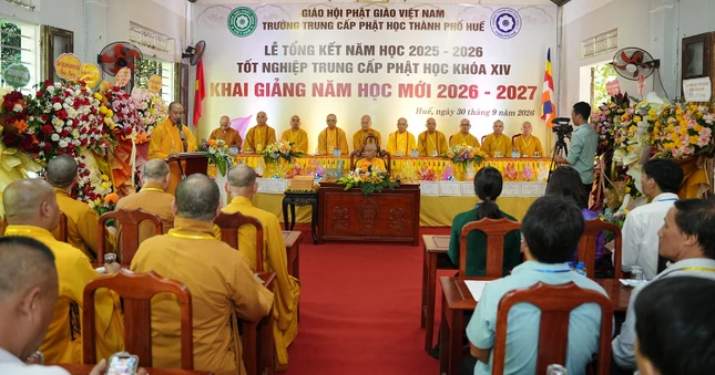Quang cảnh buổi lễ Quang cảnh buổi lễ