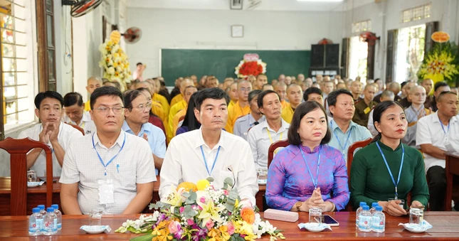 Đại biểu tham dự Đại biểu tham dự