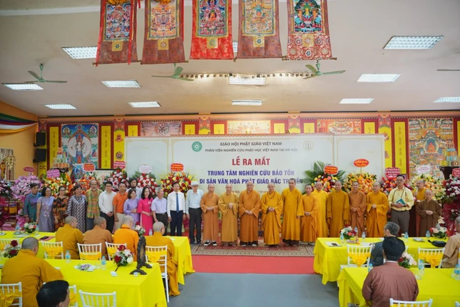 Ra mắt nhân sự, đánh dấu bước khởi đầu hoạt động của Trung tâm Ra mắt nhân sự, đánh dấu bước khởi đầu hoạt động của Trung tâm