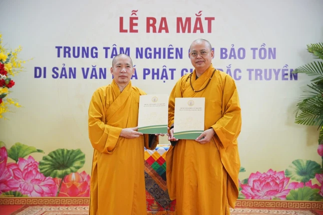 Trung tâm Nghiên cứu và Bảo tồn Di sản Văn hóa Phật giáo Bắc truyền ký kết hợp tác với Công ty Cổ phần Viễn thông Truyền thông và Giáo dục Trúc Lâm Trung tâm Nghiên cứu và Bảo tồn Di sản Văn hóa Phật giáo Bắc truyền ký kết hợp tác với Công ty Cổ phần Viễn thông Truyền thông và Giáo dục Trúc Lâm