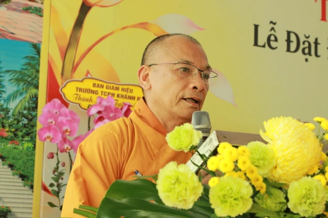 Thượng tọa Thích Huệ Giáo phát biểu khai mạc