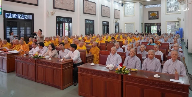 Buổi lễ được tổ chức tại hội trường tổ đình Từ Đàm