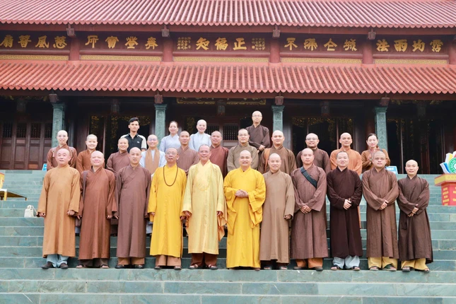 Lưu niệm tại chùa Phù Liễn - Trụ sở Ban Trị sự GHPGVN tỉnh Thái Nguyên Lưu niệm tại chùa Phù Liễn - Trụ sở Ban Trị sự GHPGVN tỉnh Thái Nguyên
