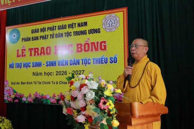 Thượng tọa Thích Quảng Tuấn phát biểu Thượng tọa Thích Quảng Tuấn phát biểu