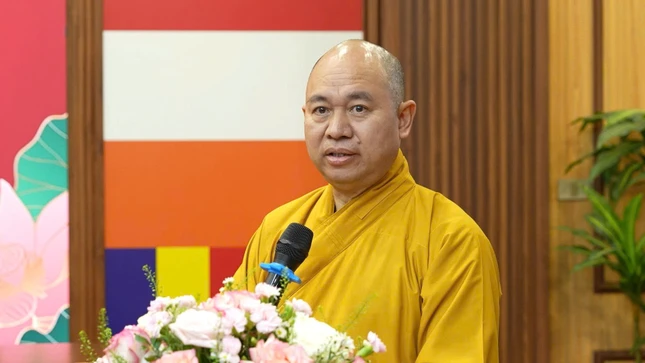 Thượng tọa Thích Đức Thiện phát biểu tại buổi lễ Thượng tọa Thích Đức Thiện phát biểu tại buổi lễ