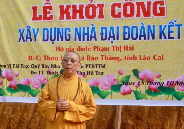 Thượng tọa Thích Quảng Tuấn phát biểu