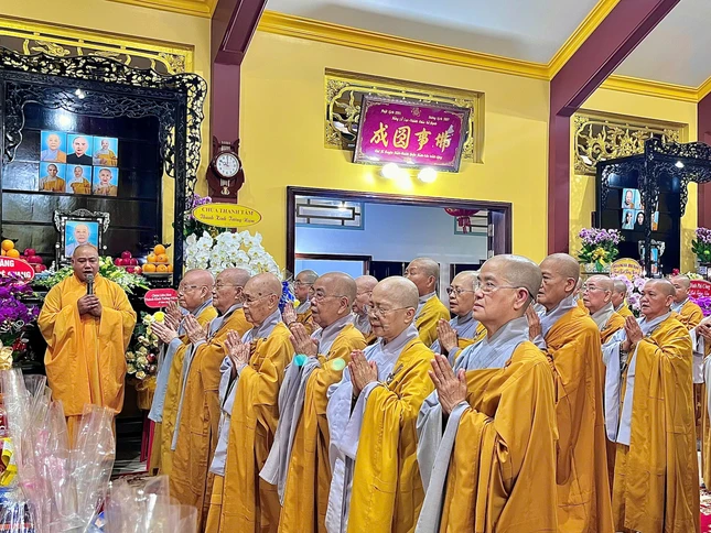 Chư Ni Phân ban Ni giới Trung ương và TP.HCM tưởng niệm Chư Ni Phân ban Ni giới Trung ương và TP.HCM tưởng niệm