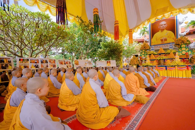 Quang cảnh buổi lễ