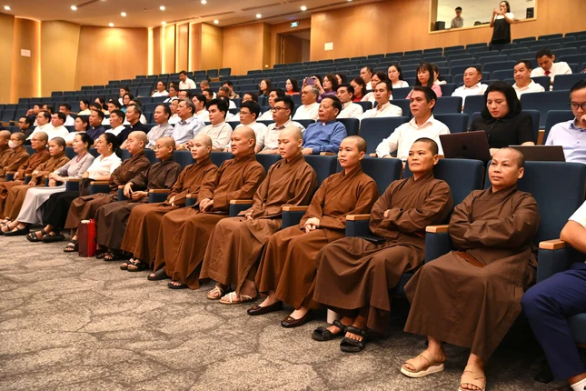 Đại biểu tham dự