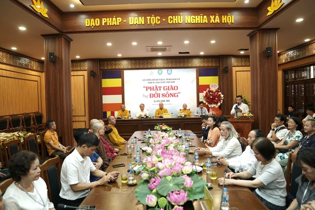 Quang cảnh buổi lễ trao giải