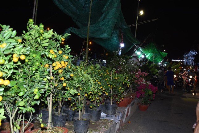 Những gian hang không có khách ghé thăm