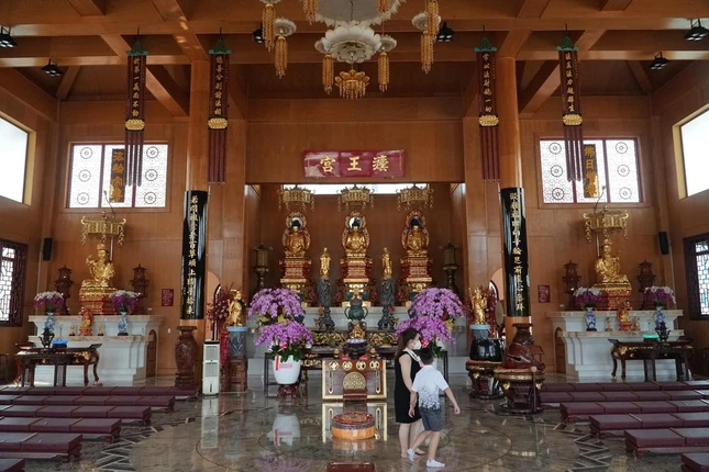 Ngôi thiền tự uy nghiêm vừa được khánh thành năm 2019