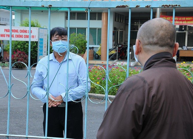 Bác sĩ Nguyễn Tấn Hiền, Phó Giám đốc Bệnh viện Dã chiến số 1 đã gởi lời cảm ơn Ban Trị sự Phật giáo tỉnh Bác sĩ Nguyễn Tấn Hiền, Phó Giám đốc Bệnh viện Dã chiến số 1 đã gởi lời cảm ơn Ban Trị sự Phật giáo tỉnh