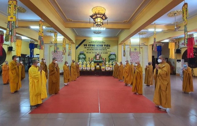 Hương án tưởng niệm Đức Pháp chủ GHPGVN tại tổ đình Giác Lâm (phường 10, quận Tân Bình) Hương án tưởng niệm Đức Pháp chủ GHPGVN tại tổ đình Giác Lâm (phường 10, quận Tân Bình)