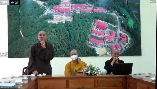 Thượng tọa Thích Nguyên Thành, Phó ban Giáo dục Phật giáo Trung ương, Phó viện trưởng Học viện Phật giáo tại Huế phát biểu Thượng tọa Thích Nguyên Thành, Phó ban Giáo dục Phật giáo Trung ương, Phó viện trưởng Học viện Phật giáo tại Huế phát biểu