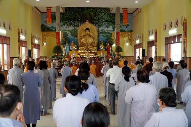 Công trình chánh điện và tổ đường vẫn còn dang dỡ chưa hoàn thành Công trình chánh điện và tổ đường vẫn còn dang dỡ chưa hoàn thành