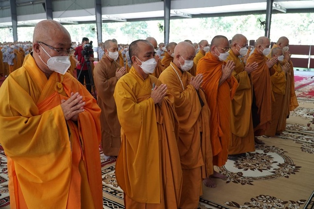 Chư tôn đức trong Hội đồng Điều hành