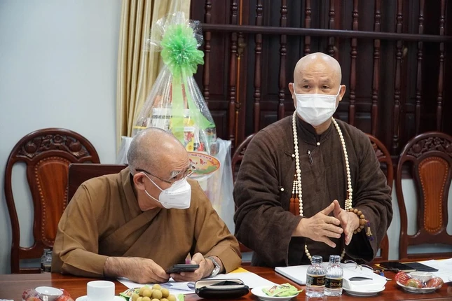 Thượng tọa Thích Giác Dũng , Trợ lý Trưởng lão Hòa thượng Viện trưởng phát biểu