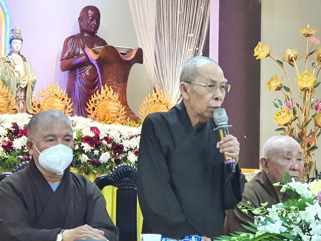 Hòa thượng Thích Thiện Đức phát biểu chi đạo