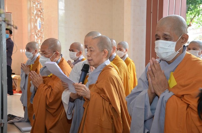 Ni sư Thích nữ Như Tịnh tác bạch cúng dường