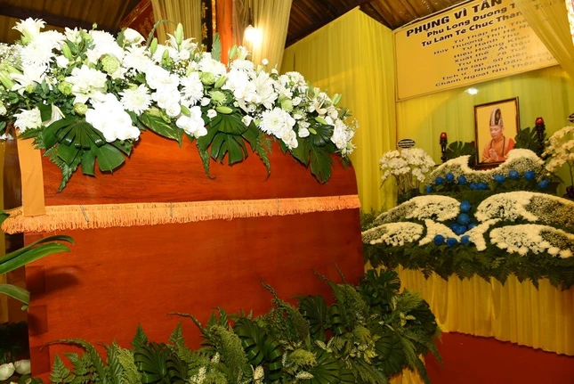 Kim quan tôn trí tại tổ đường chùa Phú Long đến hết ngày 30 tháng Giêng