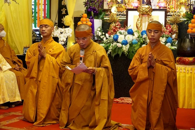 Đại đức Thích Đồng Quý dâng lời tưởng niệm ân sư