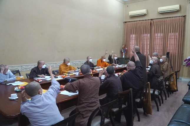 Biểu quyết thống nhất một số vấn đề sau khi thảo luận