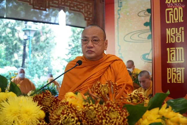 Hòa thượng Thích Bửu Chánh báo cáo tổng kết