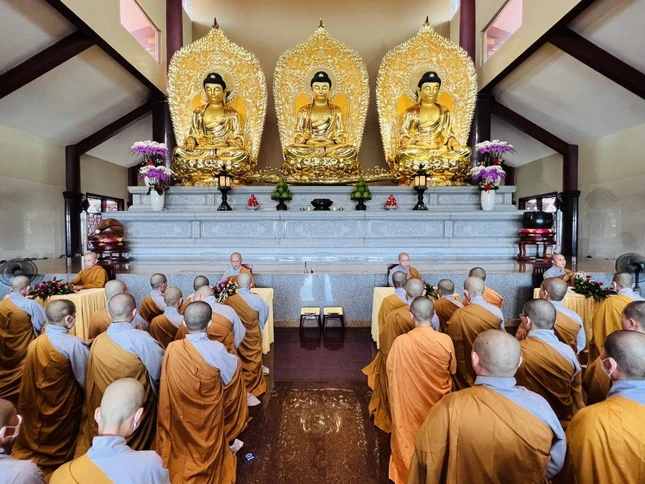 Chư Ni thứ tự 3 vị tác pháp an cư.