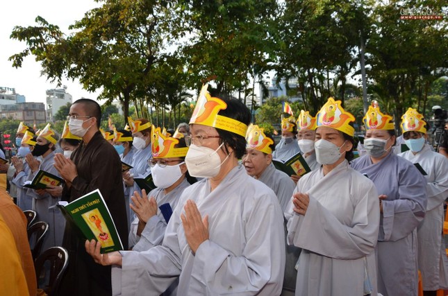 Cùng hướng lòng thành kính