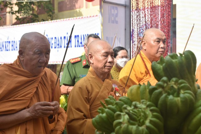 Niệm hương cúng dường sơ sanh bảo tướng