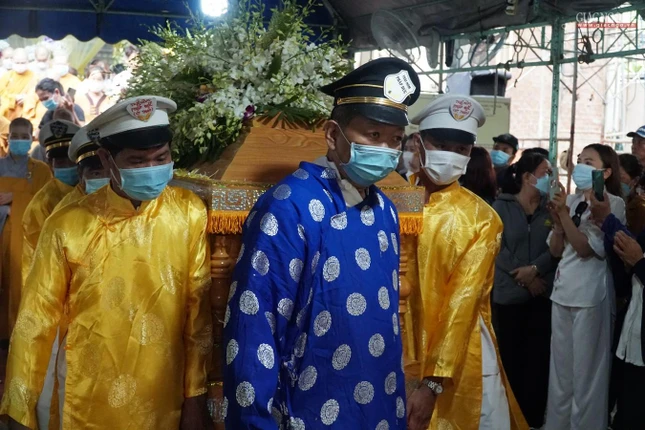 Giác Ngạn từ đây vắng bóng tôn sư Giác Ngạn từ đây vắng bóng tôn sư