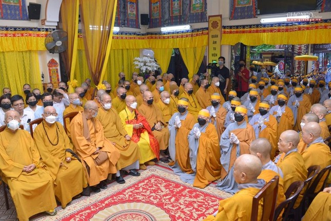 Chư tôn đức Tăng, Ni chứng minh và quan khách tham dự lễ truy điệu