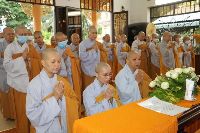 Ba vị thứ tự tác bạch cầu Tự tứ Ba vị thứ tự tác bạch cầu Tự tứ