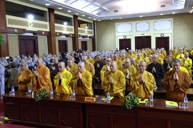 Niệm Phật cầu gia hộ