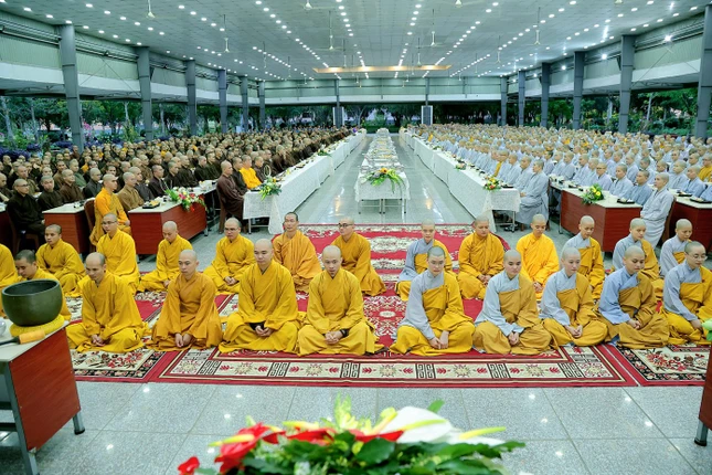 Hơn 1.200 Tăng Ni sinh tham dự lễ tất niên