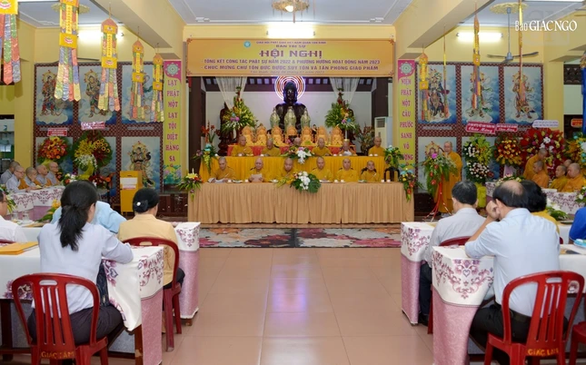 Lễ tổng kết diễn ra tại giảng đường Hải Tịnh -tổ đình Giác Lâm sáng 8-1