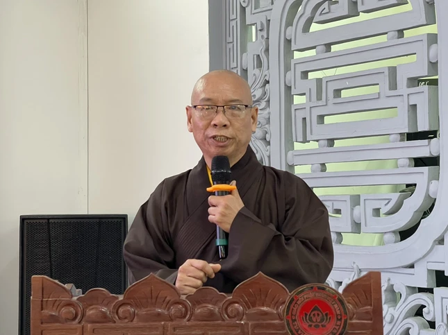 Hòa thượng Thích Huệ Minh phát biểu khai mạc Hòa thượng Thích Huệ Minh phát biểu khai mạc