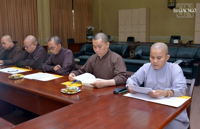 Các thành viên tham dự