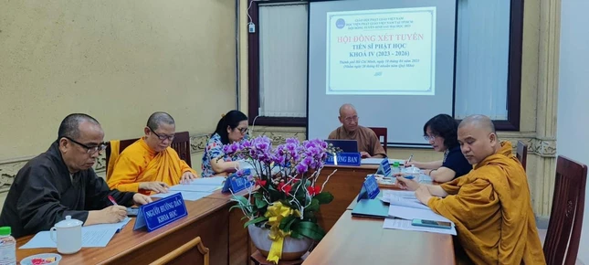 Hòa thượng Thích Tâm Đức làm Trưởng ban xét duyệt đề cương của nghiên cứu sinh Ngọc Tâm