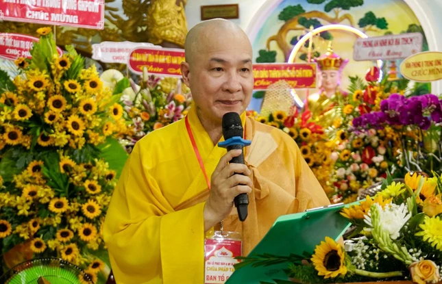 Đại đức Thích Trí Huệ phát biểu chào mừng