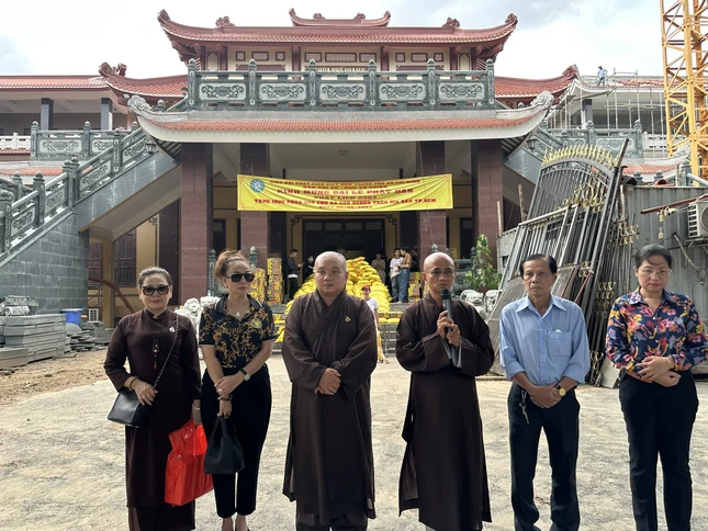 Thượng tọa Thích Thiện Quý phát biểu