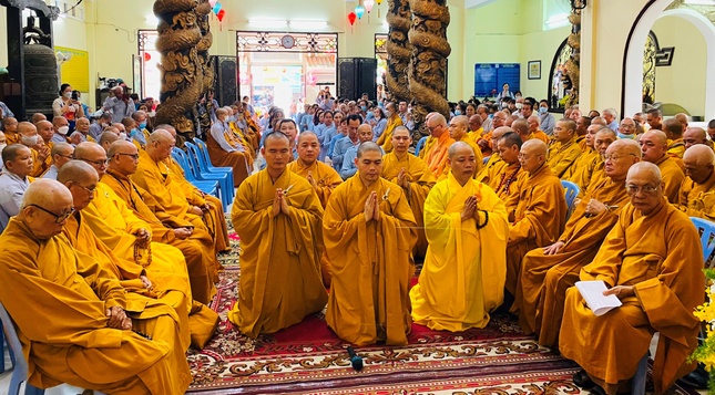 Môn đồ pháp quyến tổ đình Quán Thế Âm - di tích cuối cùng của Bồ-tát Thích Quảng Đức thành kính tưởng niệm