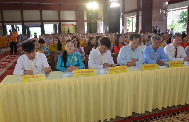 Lãnh đạo chính quyền tham dự phiên khai mạc