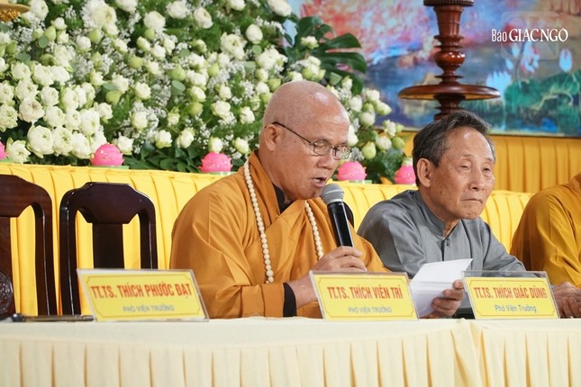 Thượng tọa Thích Giác Dũng phát biểu đúc kết