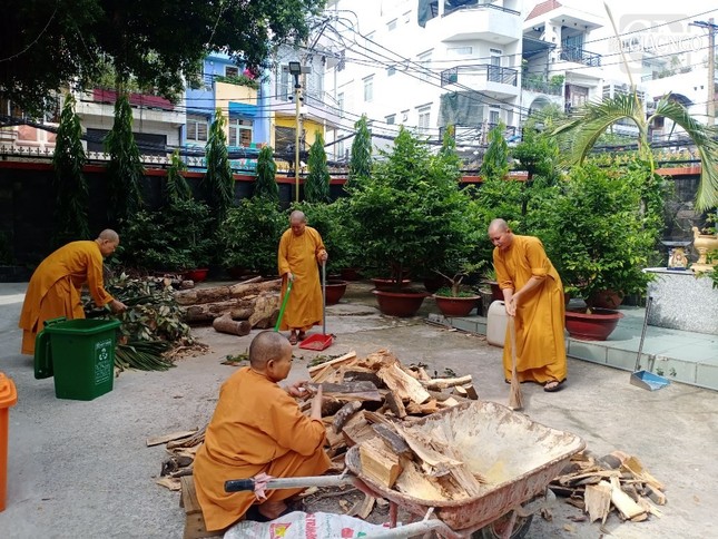 Chư hành giả cùng nhau chấp tác Chư hành giả cùng nhau chấp tác