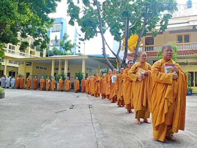 Từ 7 giờ 30 đến 9 giờ, chư hành giả sẽ được học giáo lý Từ 7 giờ 30 đến 9 giờ, chư hành giả sẽ được học giáo lý