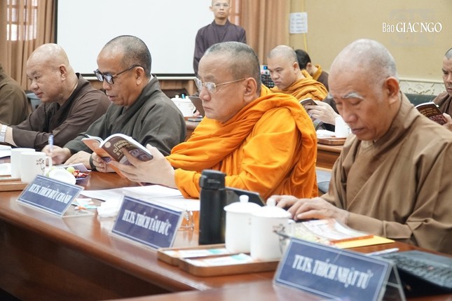 Chư tôn đức Phó Viện trưởng