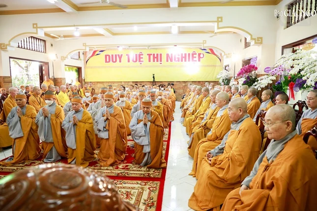 Chư vị Ni trưởng Phân ban Ni giới T.Ư, TP.HCM và trụ trì các tự viện Chư vị Ni trưởng Phân ban Ni giới T.Ư, TP.HCM và trụ trì các tự viện