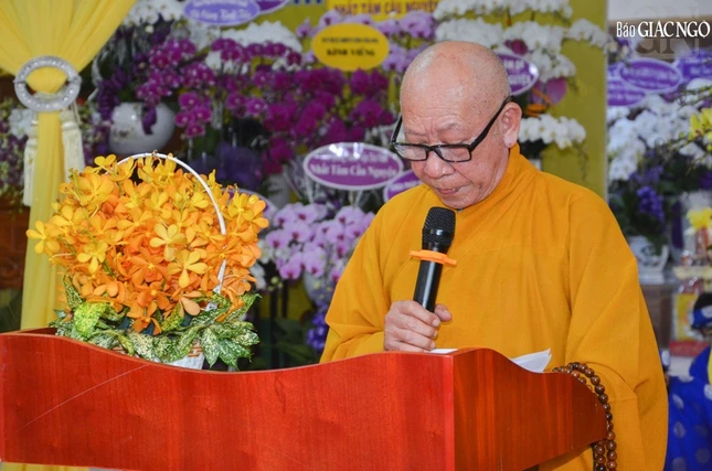 Hòa thượng Thích Huệ Thông cảm tạ Hòa thượng Thích Huệ Thông cảm tạ